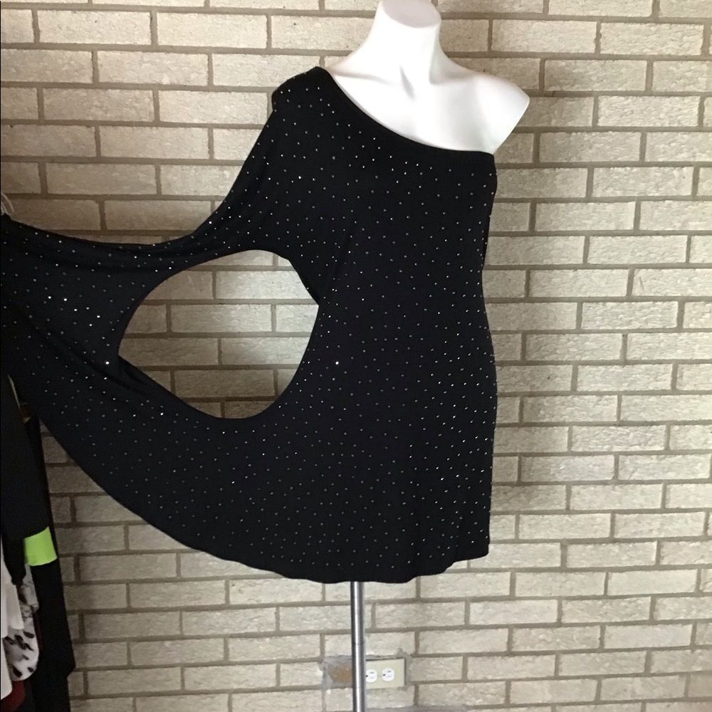 Lady Mocha Black One Sleeve Studded Top Size Large.